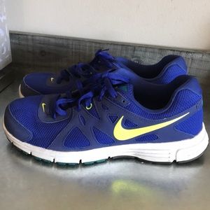 Nike revolution 2 sneakers sz 11 blue neon yellow